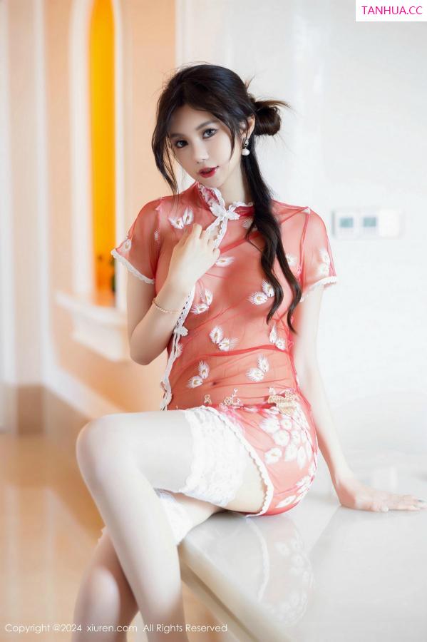 綺裡嘉 绮里嘉 [XiuRen]高清写真图 2024.11.29 No.9529 绮里嘉ula 丝袜美腿第56张图片